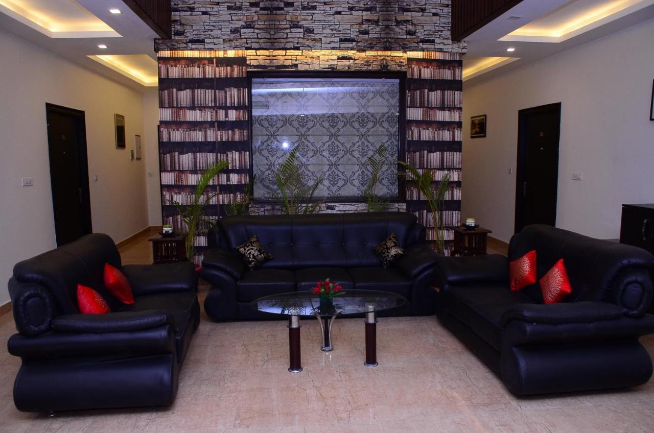 Hotel Silver Oak Paonta Sahib Экстерьер фото